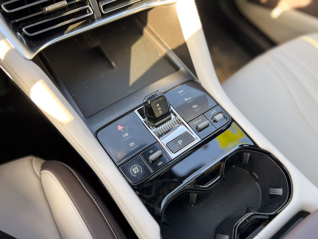 BYD Song Plus EXPORT PRICE - BYD Song Plus Luxury DM-i 1.5L