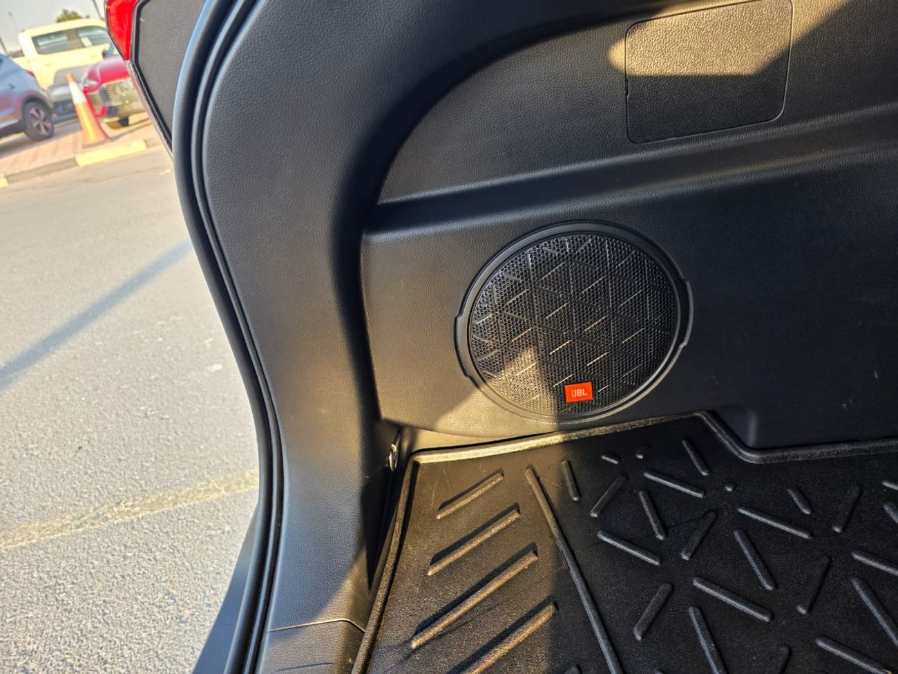 Toyota RAV4 2.5L Limited Hybrid Sunroof , Push button, Trunk automatic and original leather seats