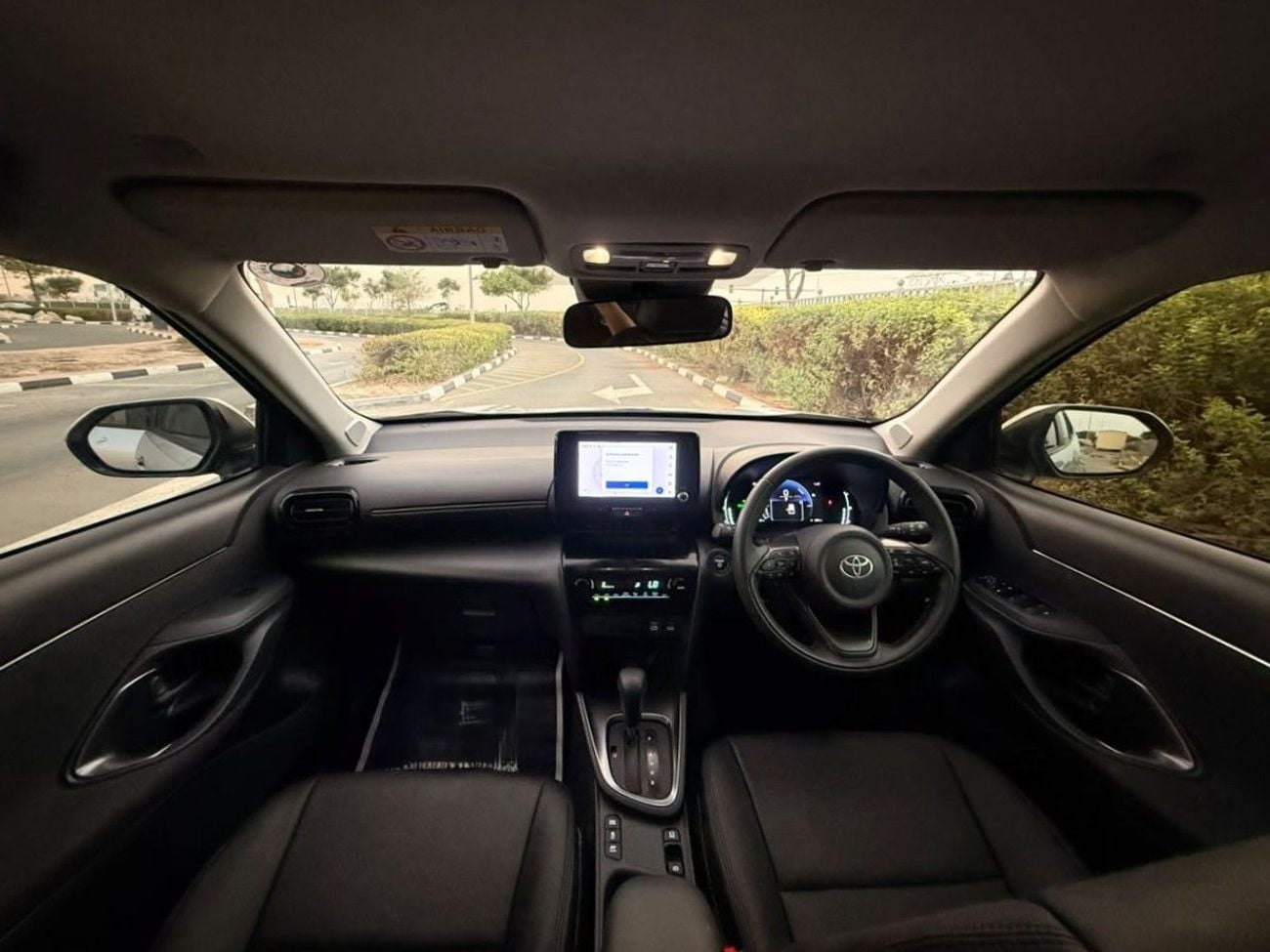 Toyota Yaris PUSH START ENGINE | CRUISE CONTROL | 360 VIEW CAMERA