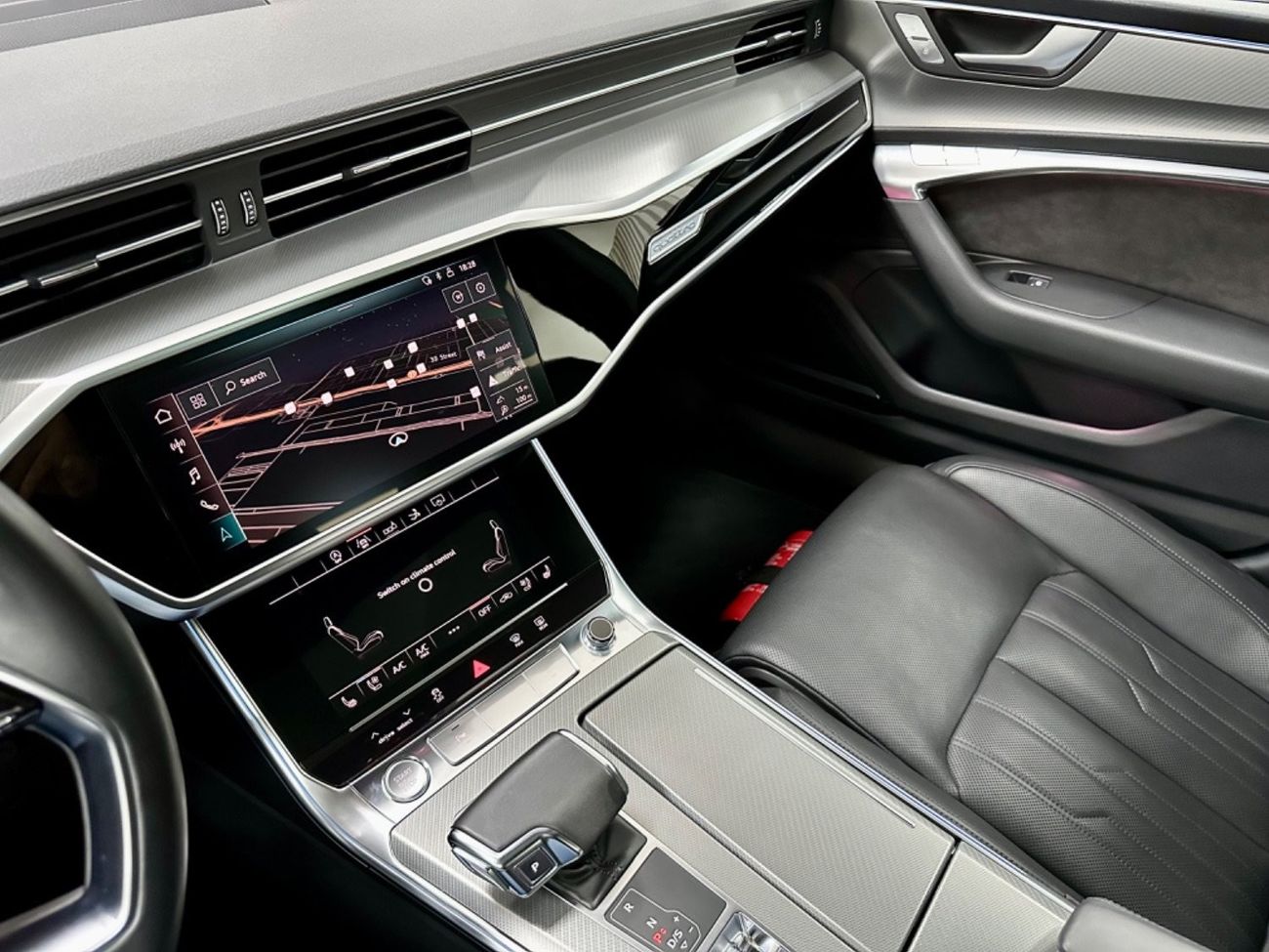 Audi A7 55 TFSI quattro S-Line Style & Comfort package GCC .. FSH .. Original Paint ., S line .. Perfect Con