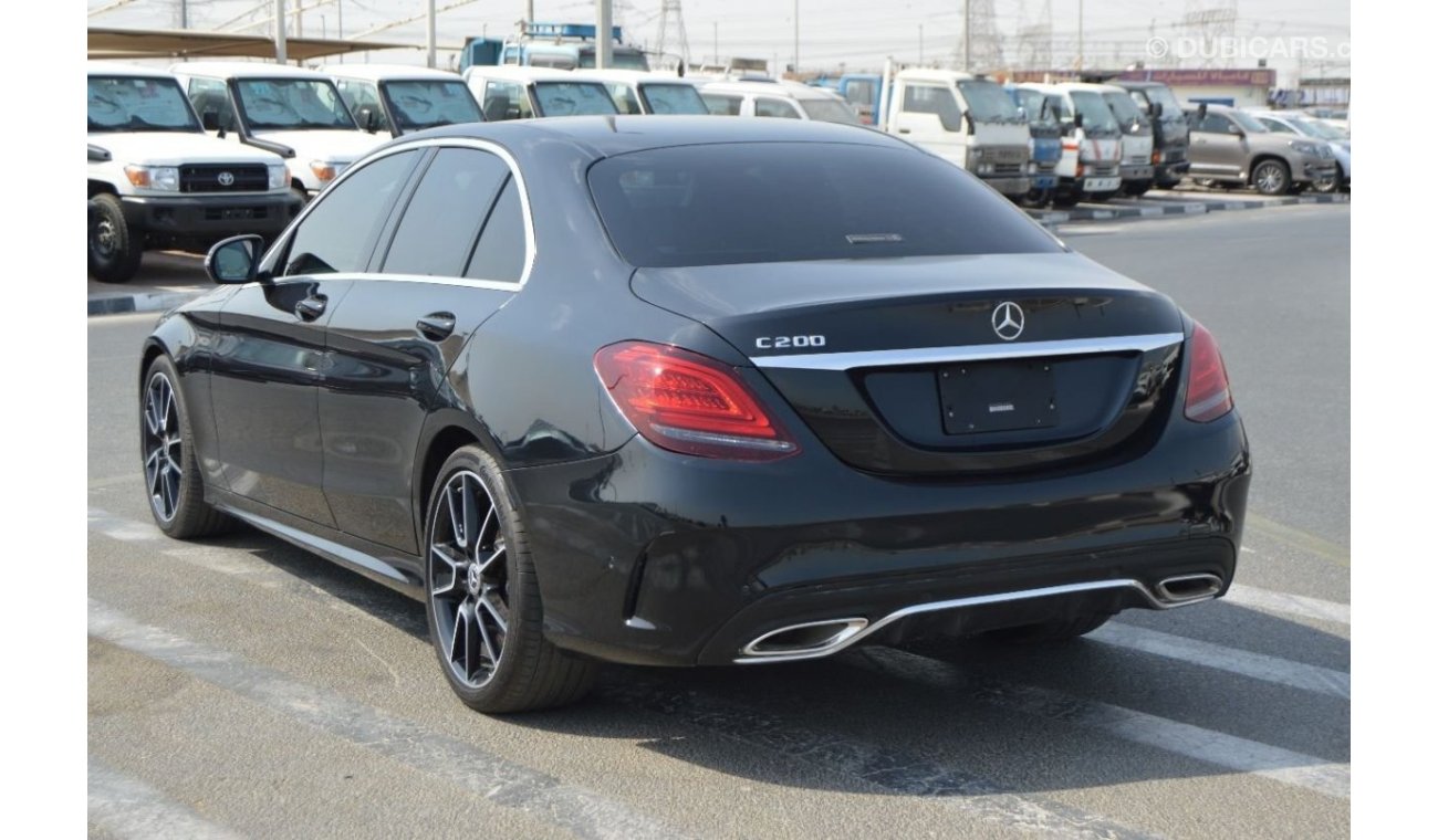 مرسيدس بنز C200 Full option clean car