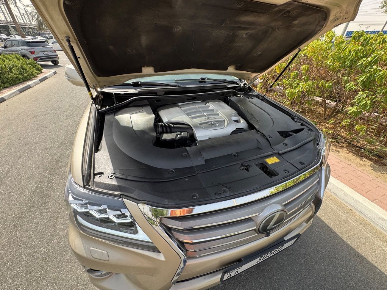 لكزس LX 570 Premier 5.7L