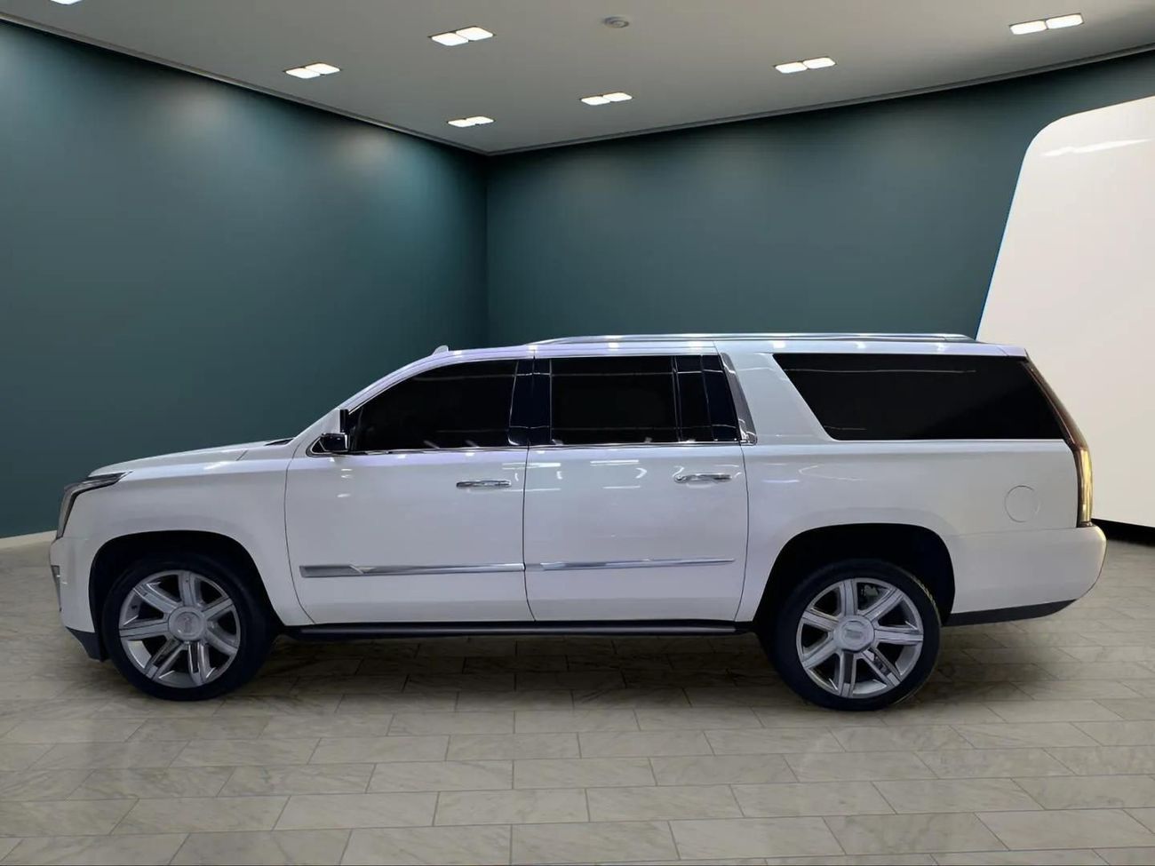 Cadillac Escalade ESV Premium Luxury 6.2L
