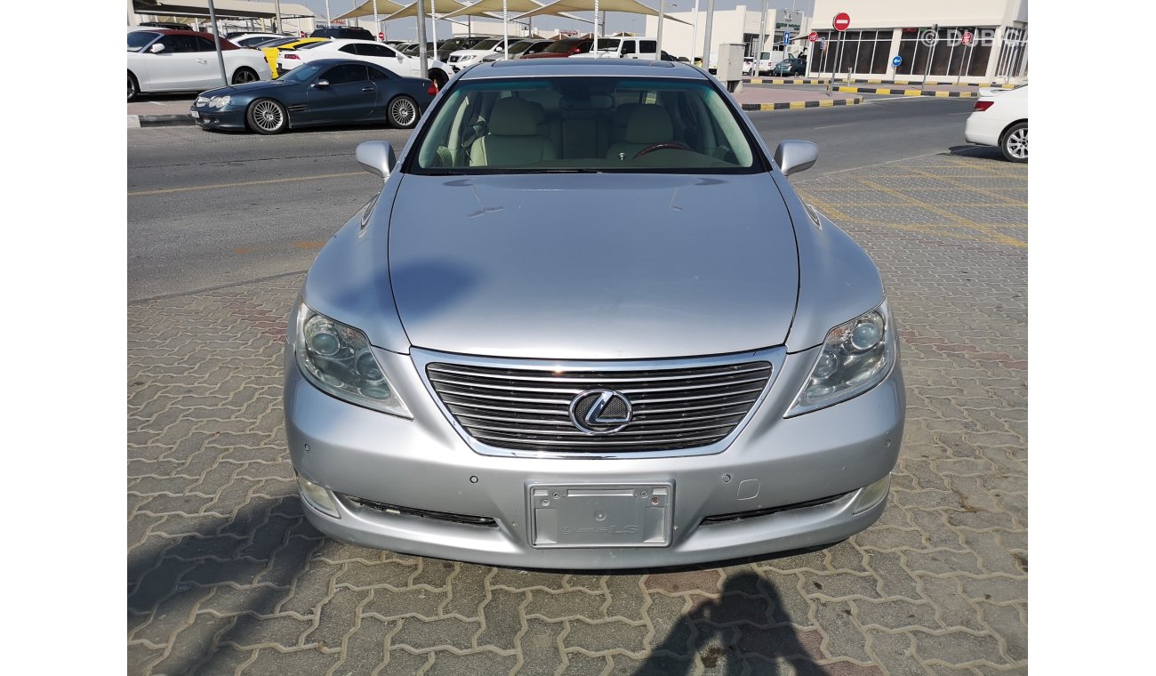 لكزس LS 460 لكزس LS460 L وارد موديل 2007 بحالة ممتازة