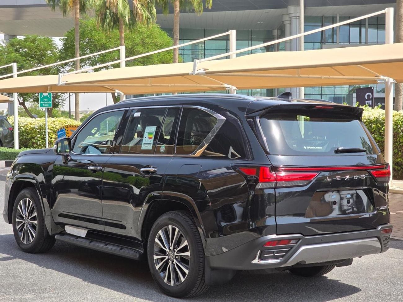 Lexus LX600 PRESTIGE