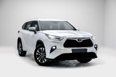 Toyota Highlander GLE HEV 2.5L - Platinum White Pearl Inside Grey | Export Only