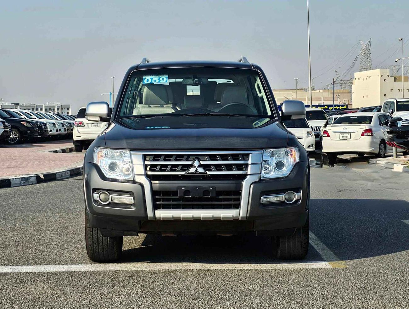 Mitsubishi Pajero GLS 3.5/ 4WD/ DVD CAMERA/ LOW MILEAGE/ 861 MONTHLY /LOT#701811