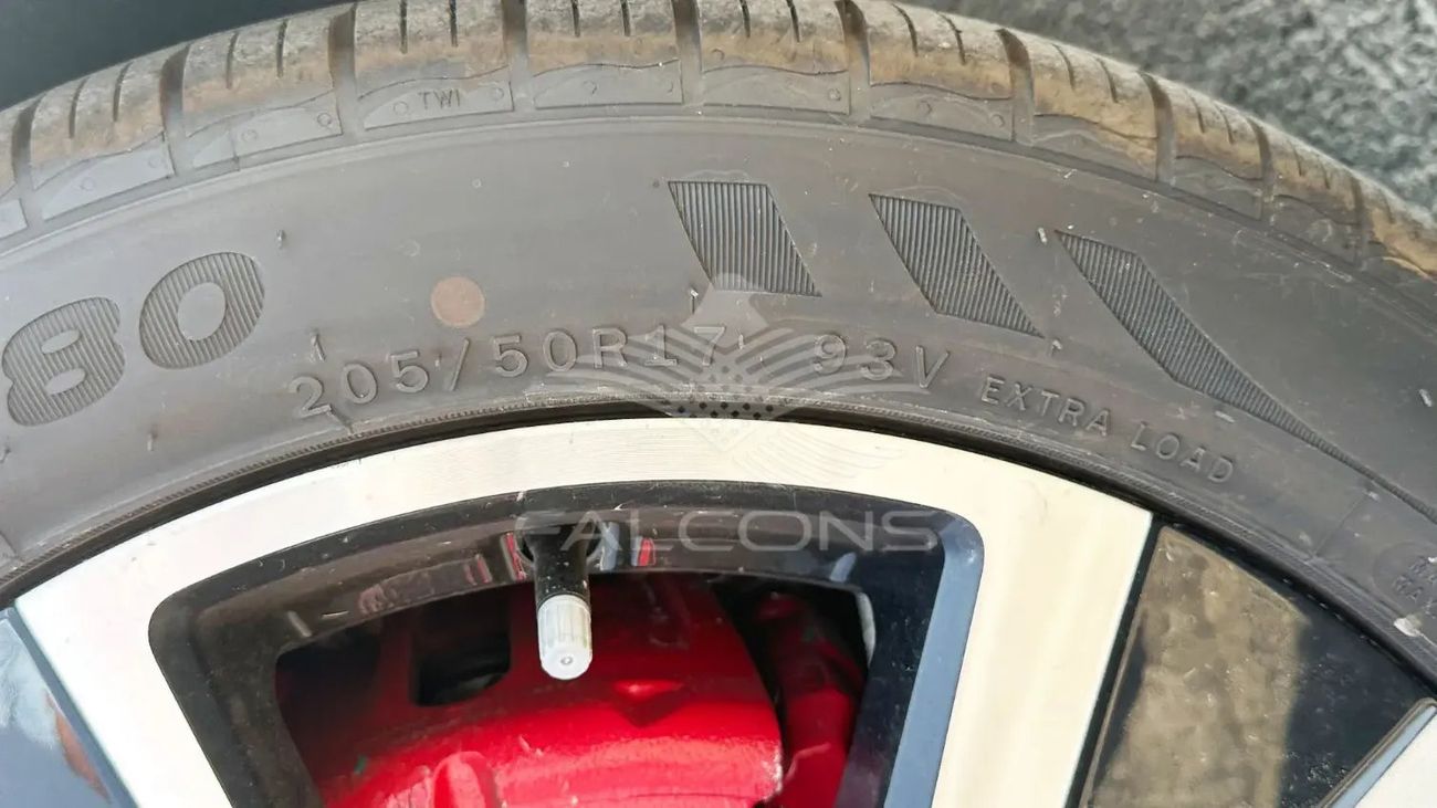 Kaiyi E5 Kaiyi E5 1.5T CVT LUXURY AT 2024 • Petrol • Automatic