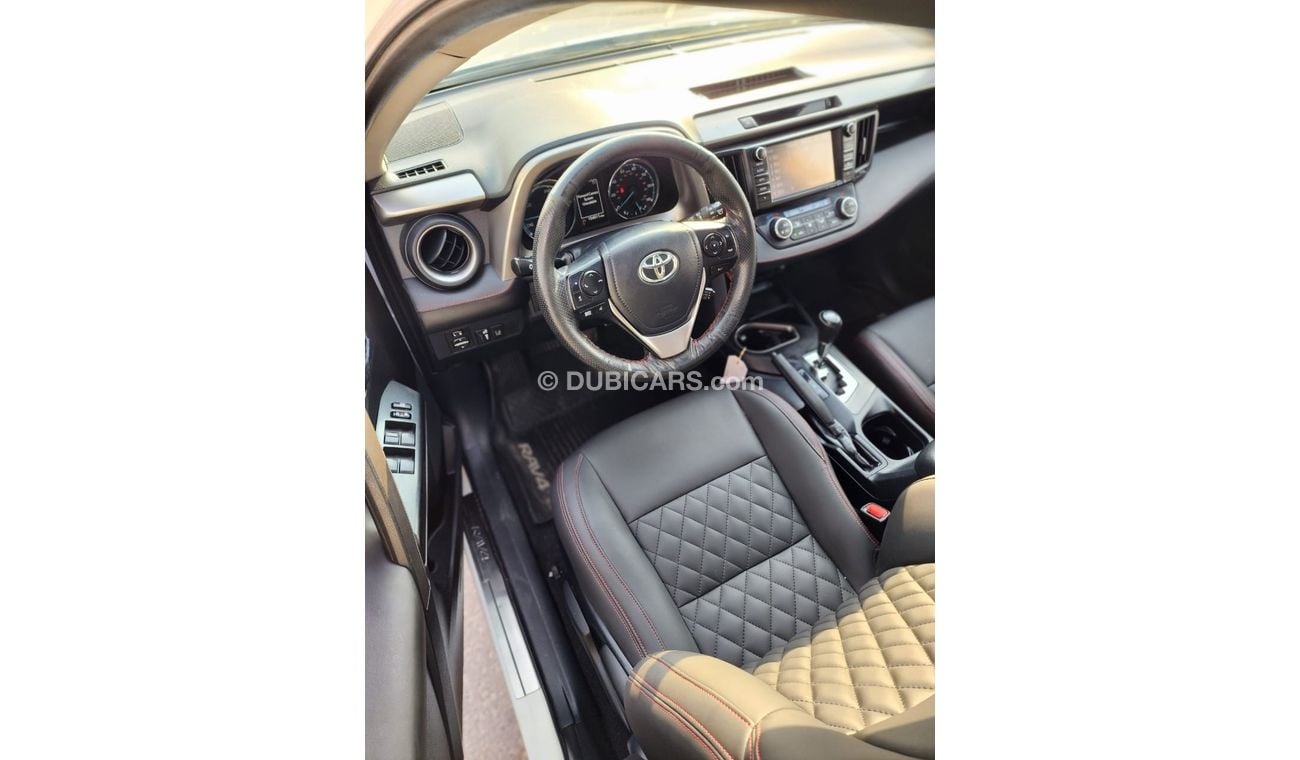 Toyota RAV4 Toyota Rav4 Hybrid 2016 model