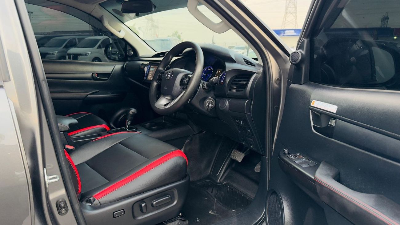 Toyota Hilux OFF ROAD MODIFIED | 2.8L DIESEL ENGINE | RHD | DOUBLE CABIN