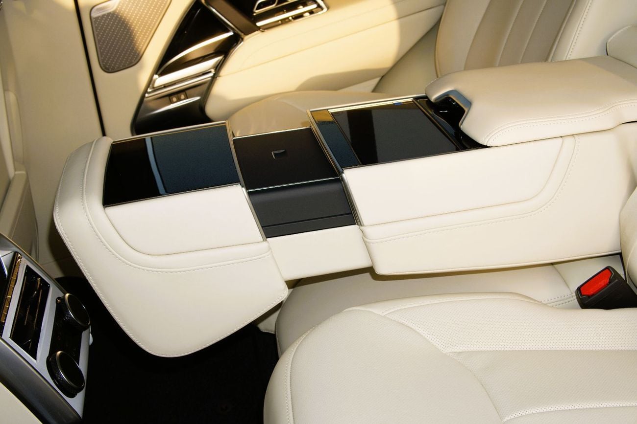 لاند روفر رينج روفر RANGE ROVER AUTOBIOGRAPHY P530 SHADOW EXTERIOR PACKAGE