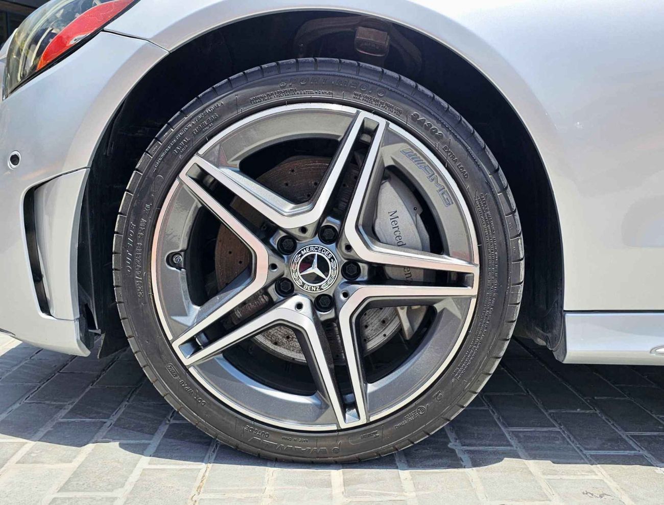 مرسيدس بنز C 300 / ECO TURBO V4 / COUPE / MOON ROOF/ 985 MONTHLY / LOT#06911