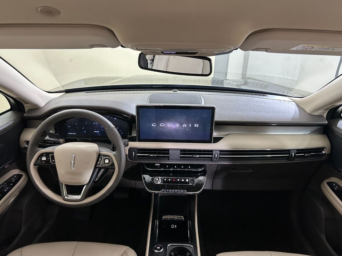 لينكولن كورساير COR124 / FREE Insurance + Registration / AL TAYER MOTORS / AL QOUZ SHOWROOM