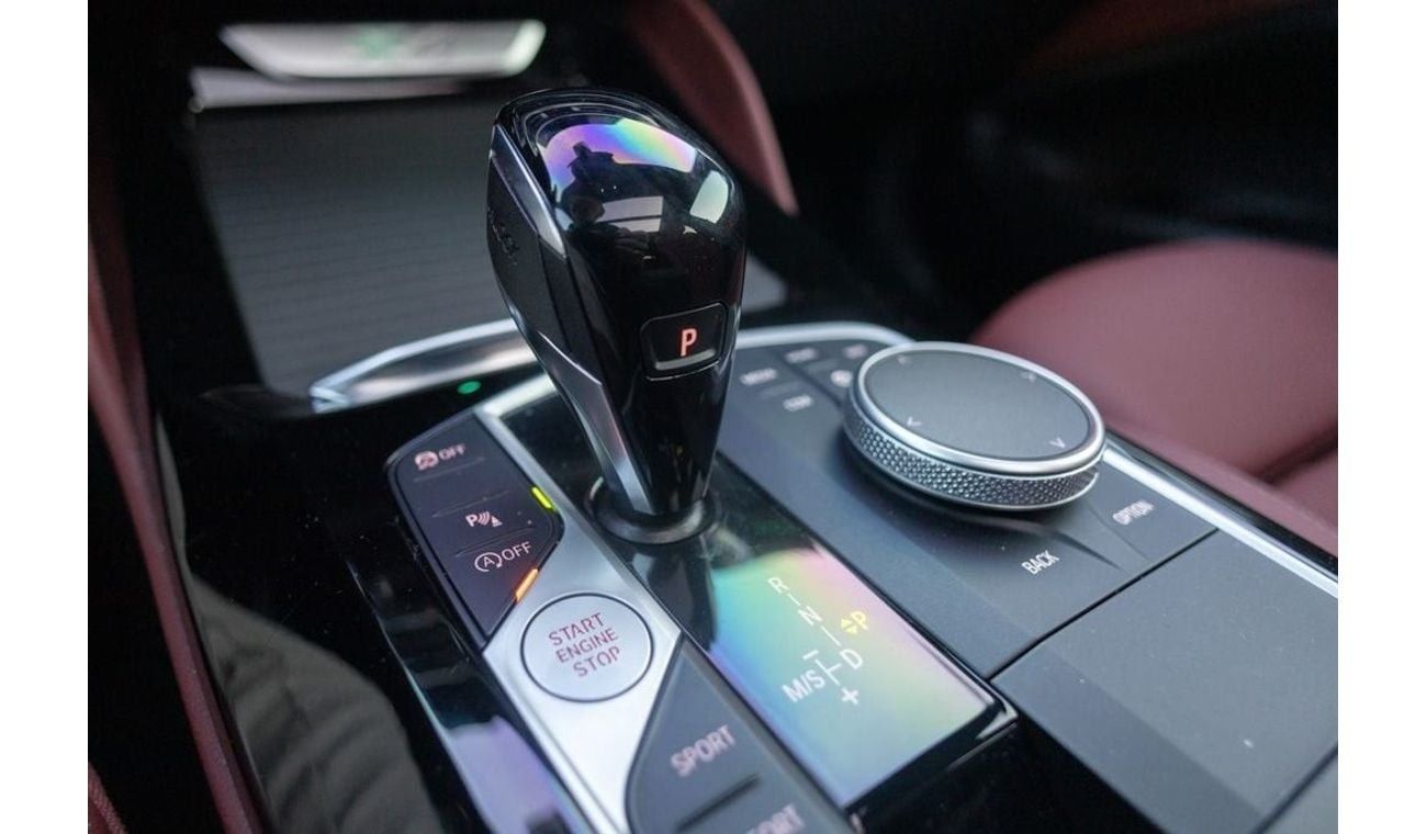 BMW X4 xDrive 30i M Sport 2.0L BMW X4 xDrive30i M-Sport 2023 GCC under Agency Warranty and Service Contract