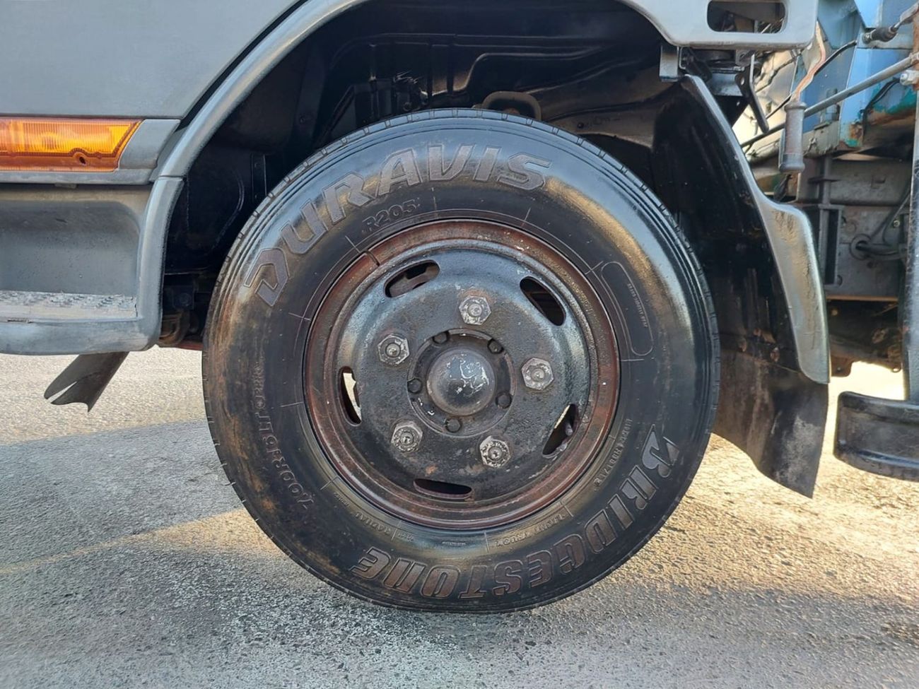 Mitsubishi Fuso Canter MITSUBISHI CANTER TRUCK RHD 1994 MODEL 4.2 L DIESEL MANUAL(PM00222)