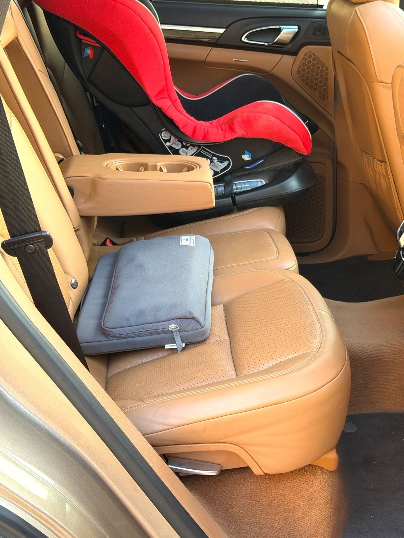 Porsche Cayenne S Platinum Edition 3.6L