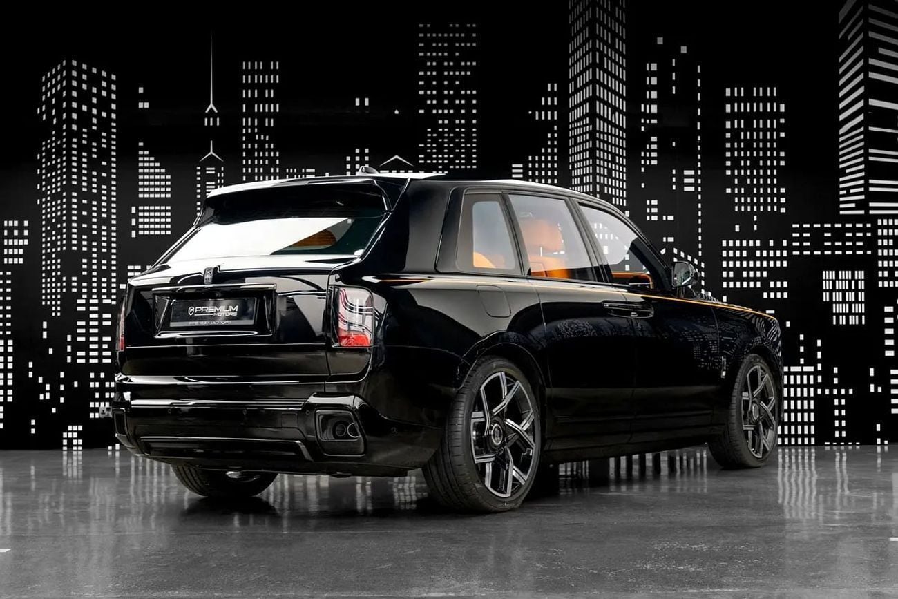 رولز رويس كولينان BLACK BADGE