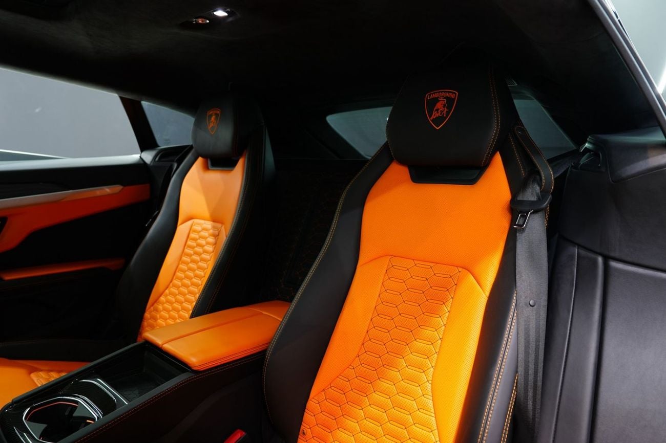 Lamborghini Urus STD Full Carbon Pack, Panoramic Roof, Individual Rear Seats, Dealer Warranty!!