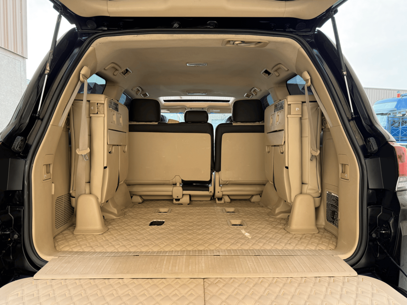 Toyota Land Cruiser VXR 4.6L 4WD