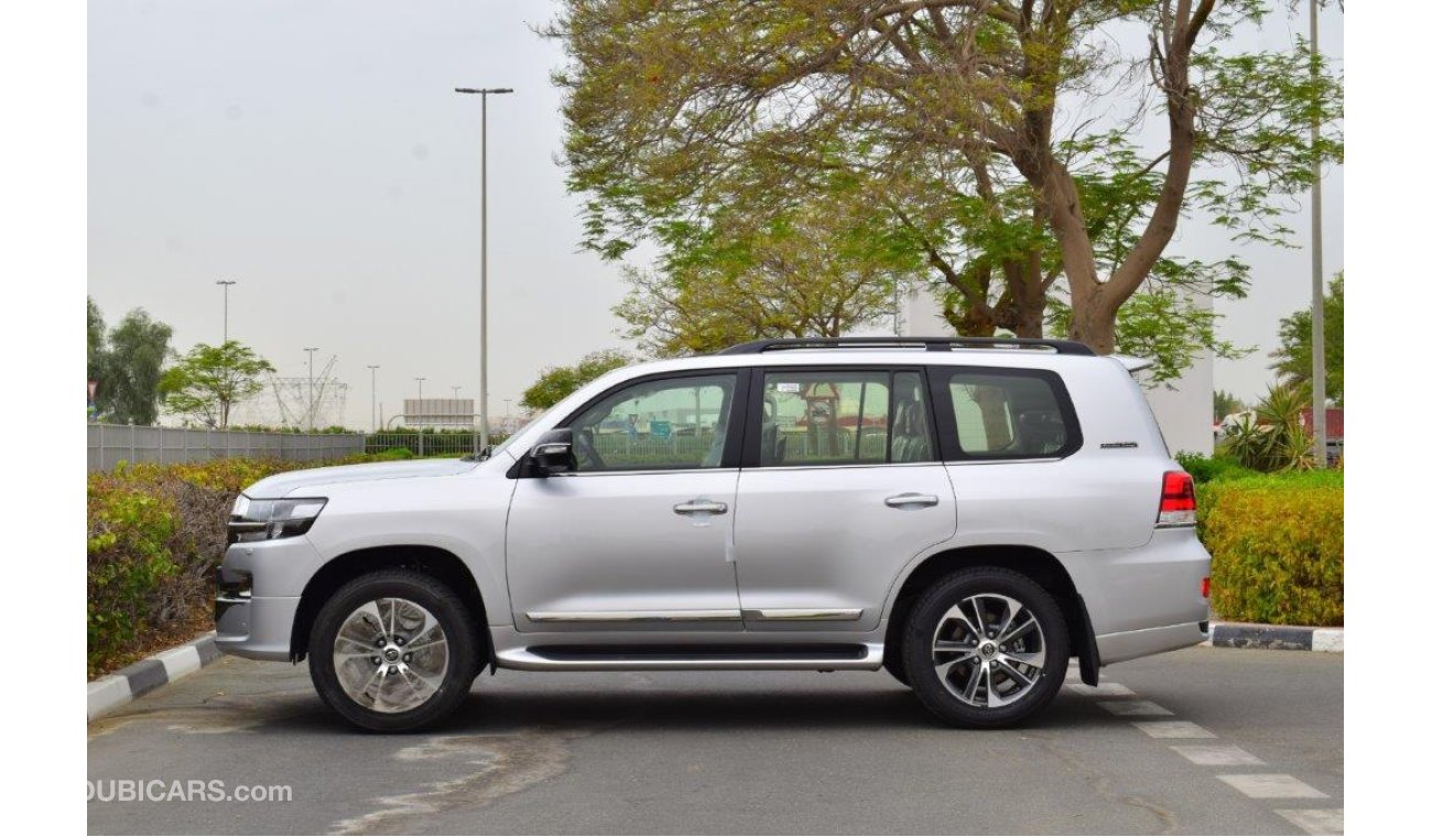 Toyota Land Cruiser 200 VX   V8 4.5L Diesel AT Executive Lounge