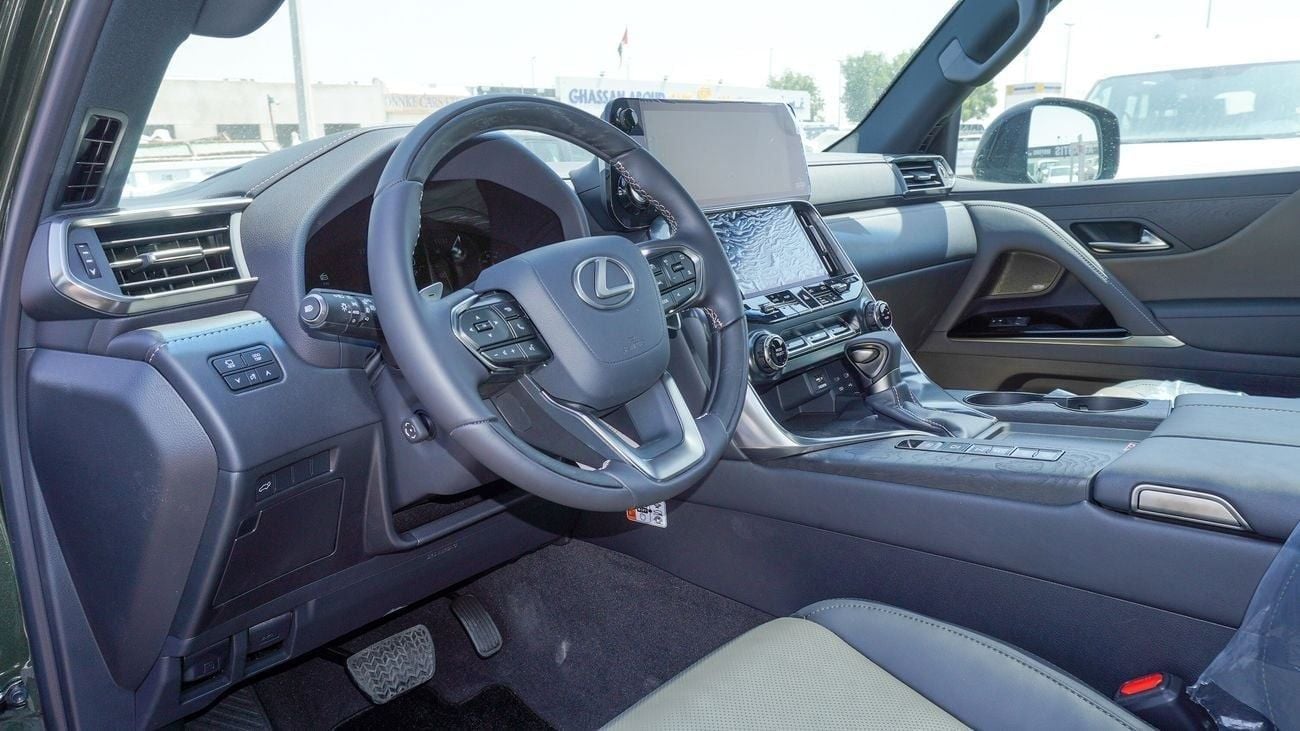 Lexus LX600 OVERTRAIL 3.5L V6