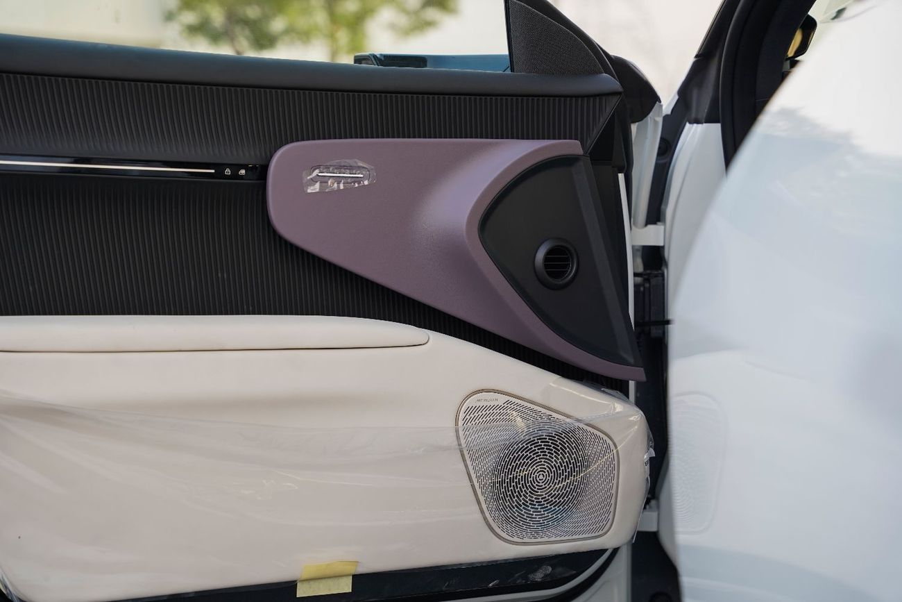 أفاتر 12 2025 AVATR 12 Ultra Extended Range Sedan White 0Km