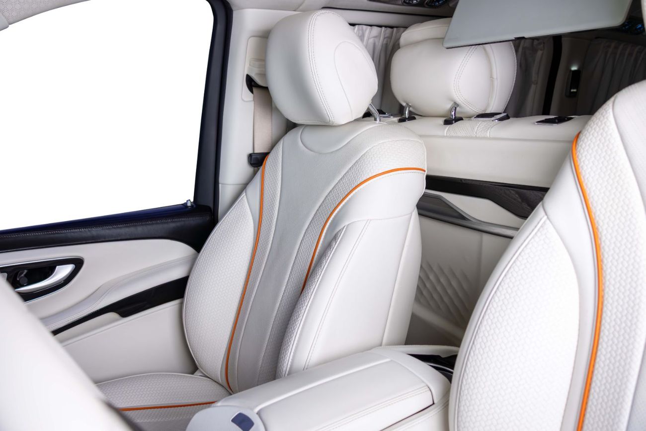 Mercedes-Benz V 250 Std 2.1L VIP-Star Light System-Low Mileage-Maybach Wheels-Rear Seats Entertainmen