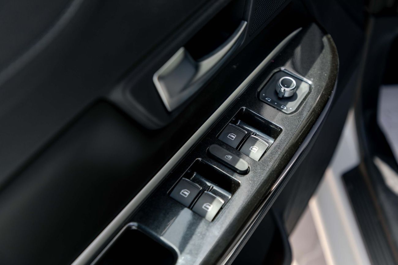 Great Wall Wingle 2026 Greatwall Wingle 7 4X4 Luxury 2.0L - Manual - Titanium White Inside Black | Export Price