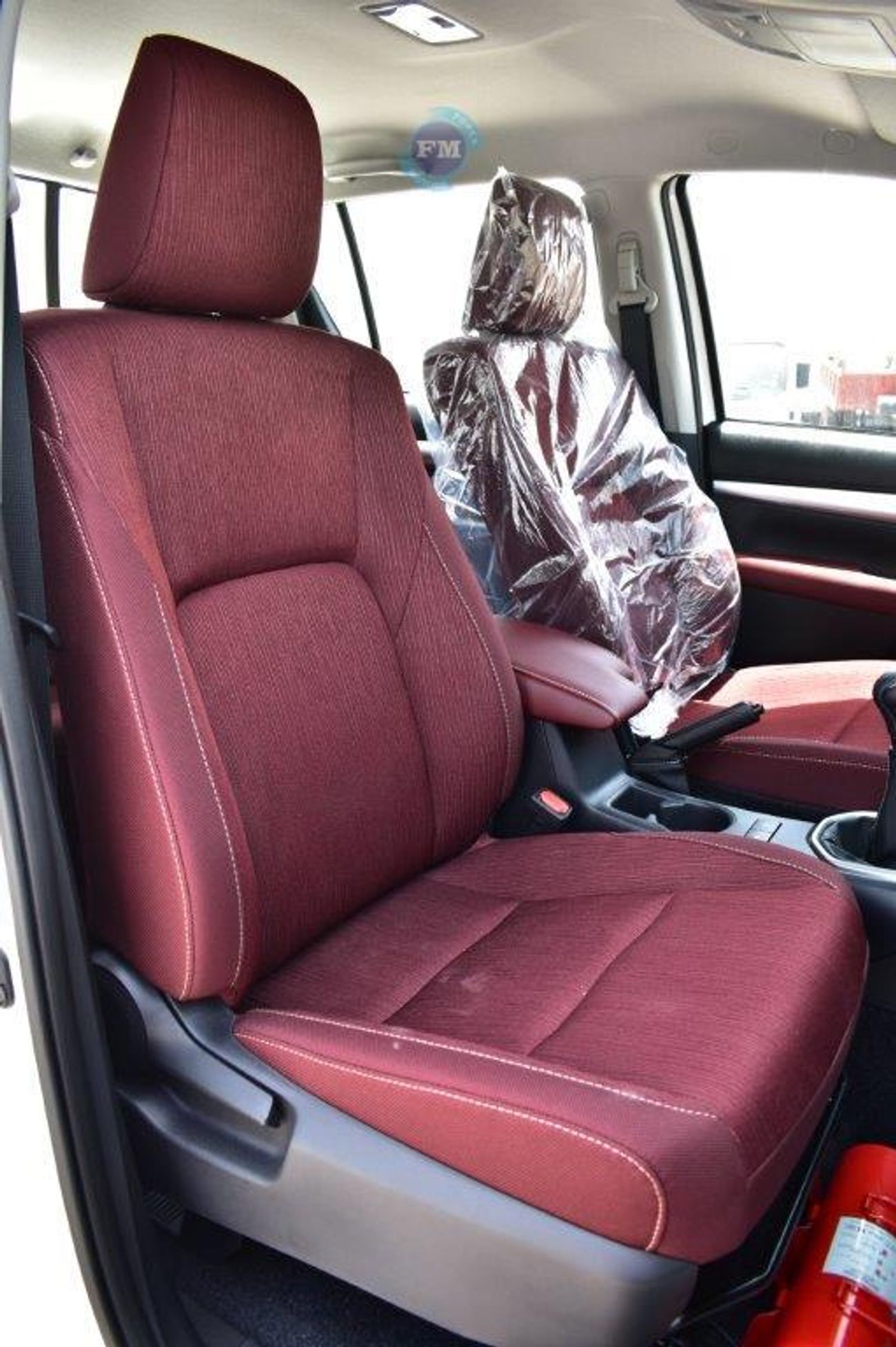 Toyota Hilux Double Cab GLX 2.7L 4WD 5 Seater Manual