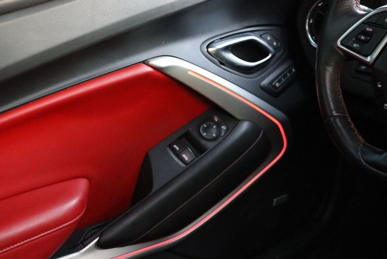 Chevrolet Camaro 3LT 3.6L Coupe Chevrolet Camaro RS / 2018 / GCC / Free Accident