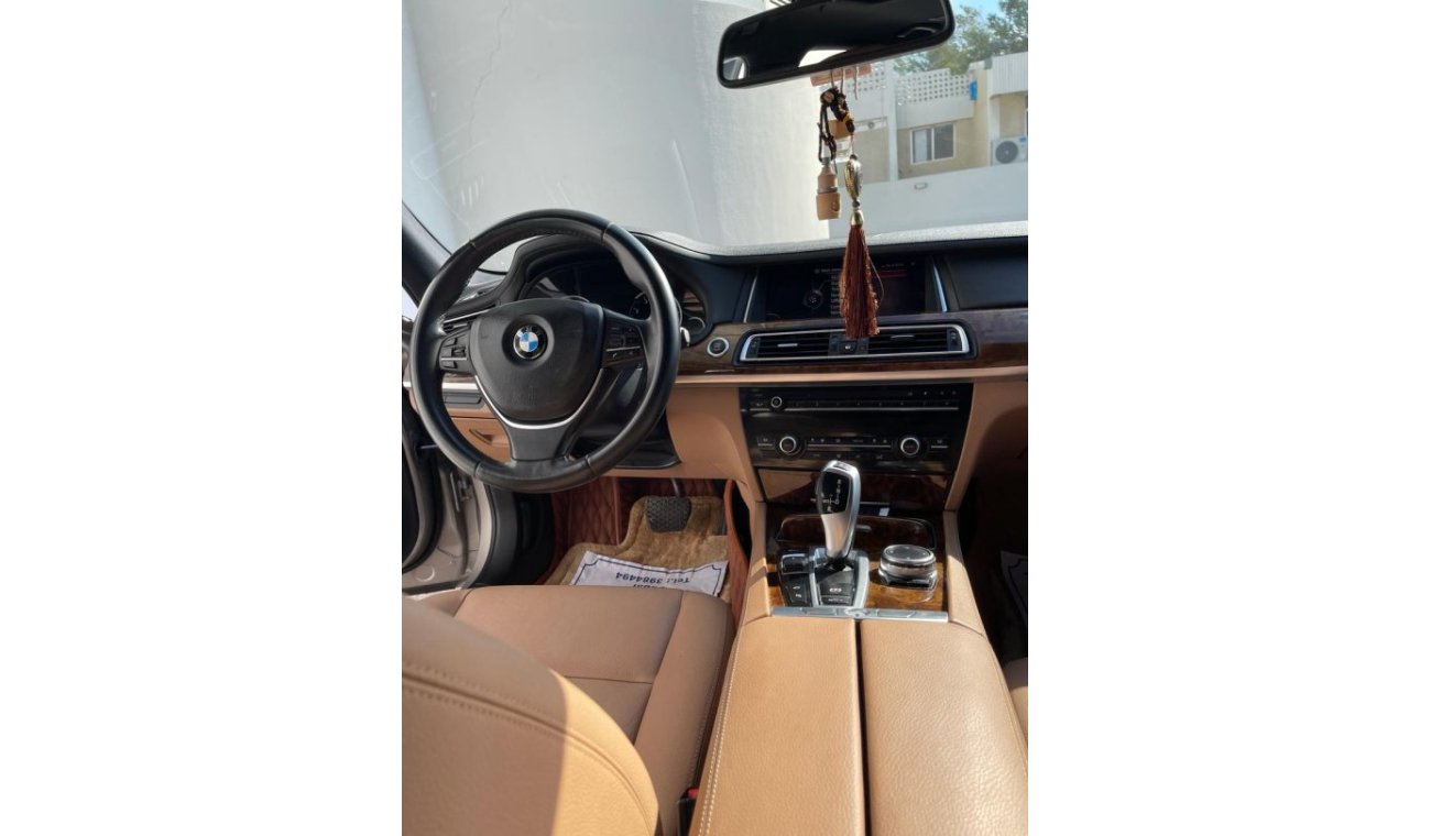 BMW 730Li Rose Gold