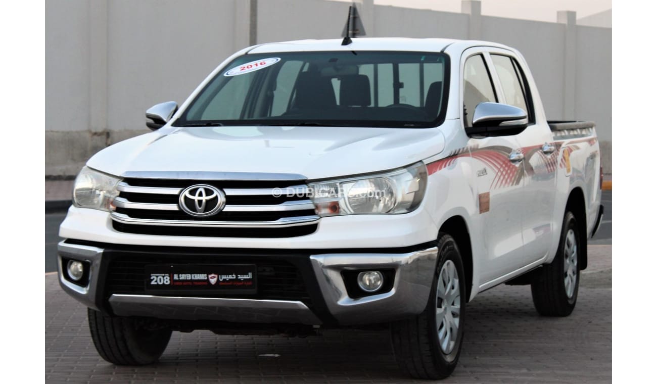 Toyota Hilux Toyota Hilux 2016 GCC in excellent condition without accidents, very clean from inside and outside