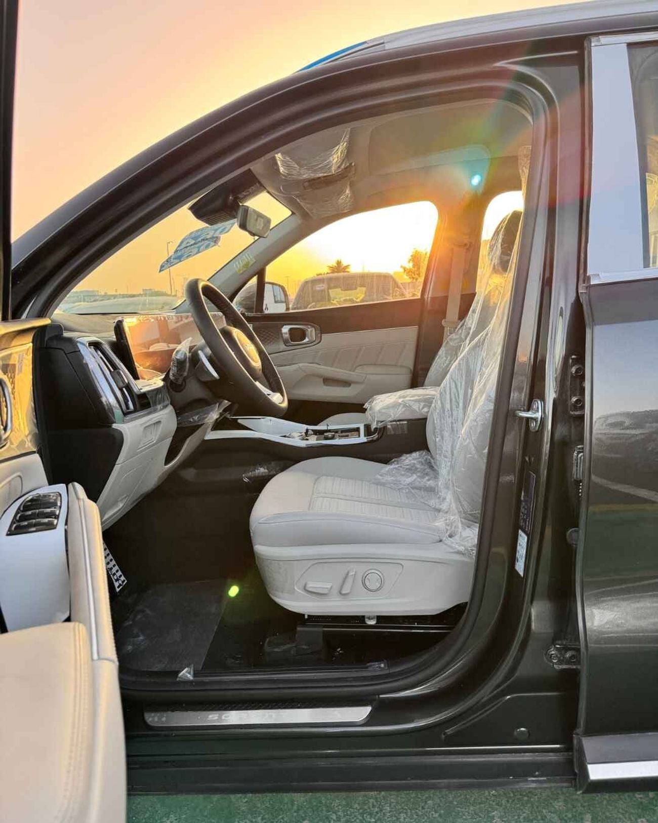 Kia Sorento 1.6T (HYBRID) - 2025 MODEL -MID OPTION