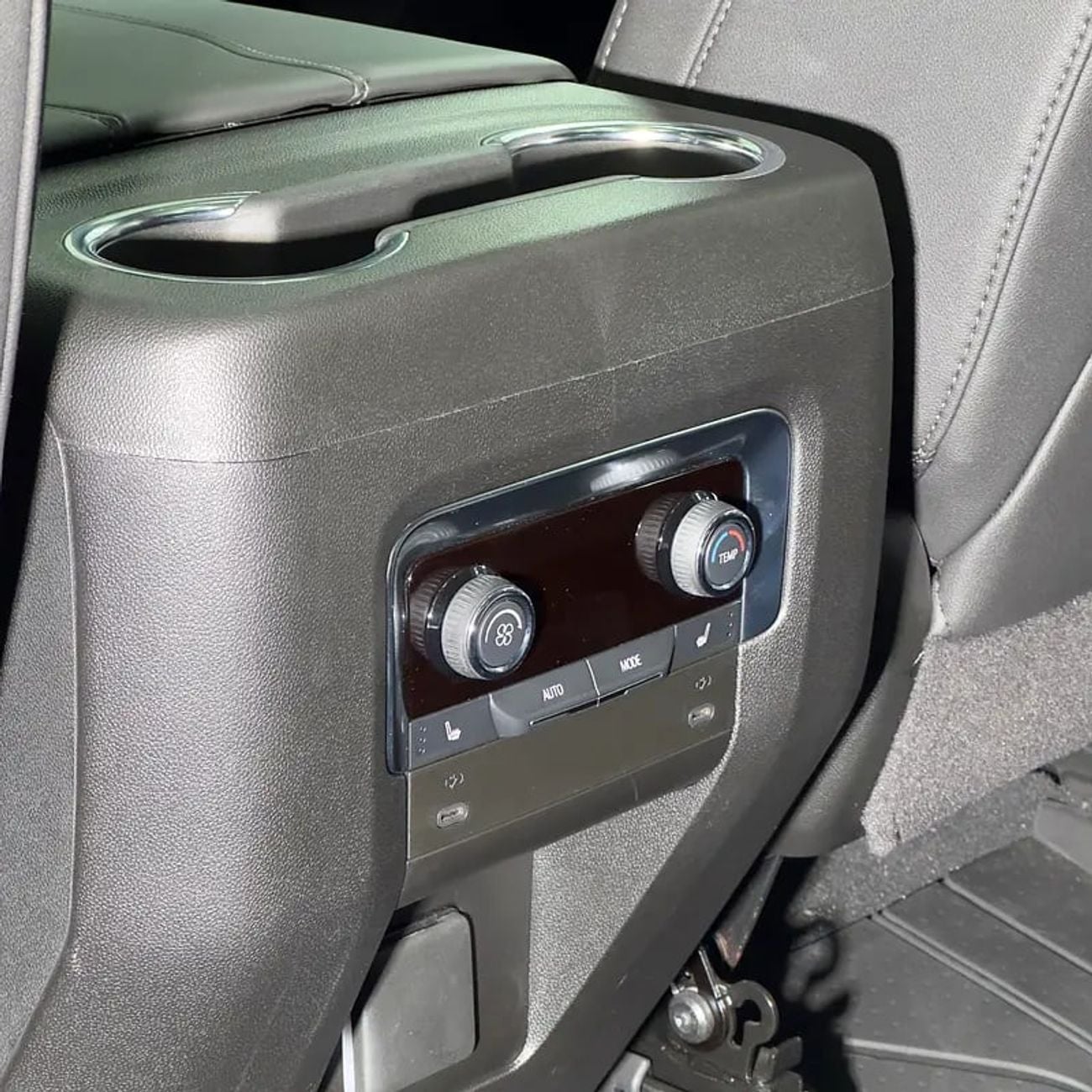 شيفروليه تاهو LT Duramax Diesel 3.0L turbo