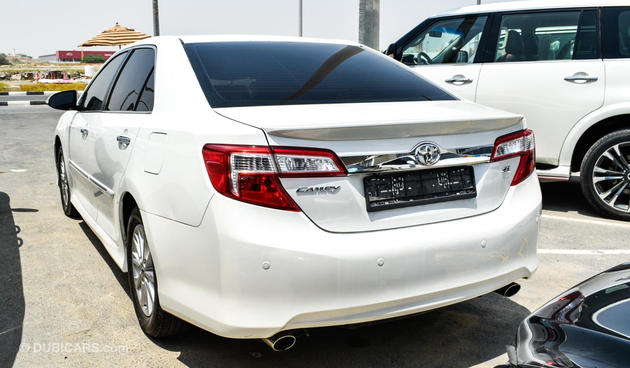 Toyota Camry SE