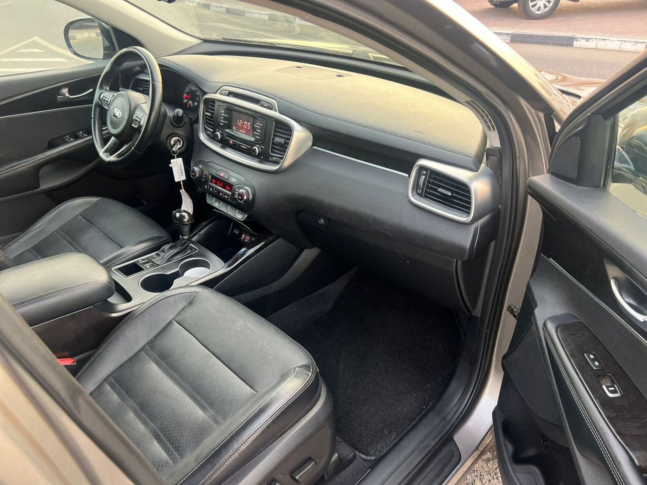 Kia Sorento EX 2016 Kia Sorento 3.3L V6 FWD-Petrol Rear Camera & Sensor - Leather Seat - 75000 mileage -31999 AE