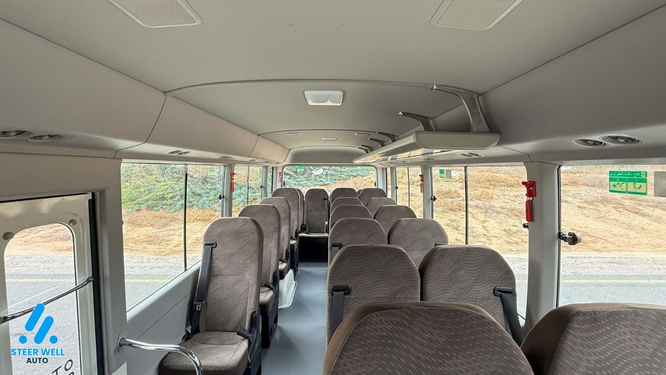 Toyota Coaster 23-Seater Bus 4.0L Diesel RWD GCC Specs Full Option White
