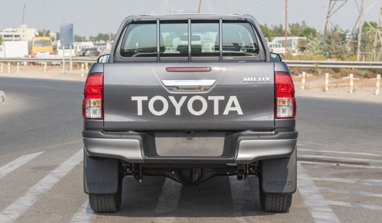 تويوتا هيلوكس TOYOTA HILUX 2.4L MID OPTION A/T MY2024 FOR EXPORT