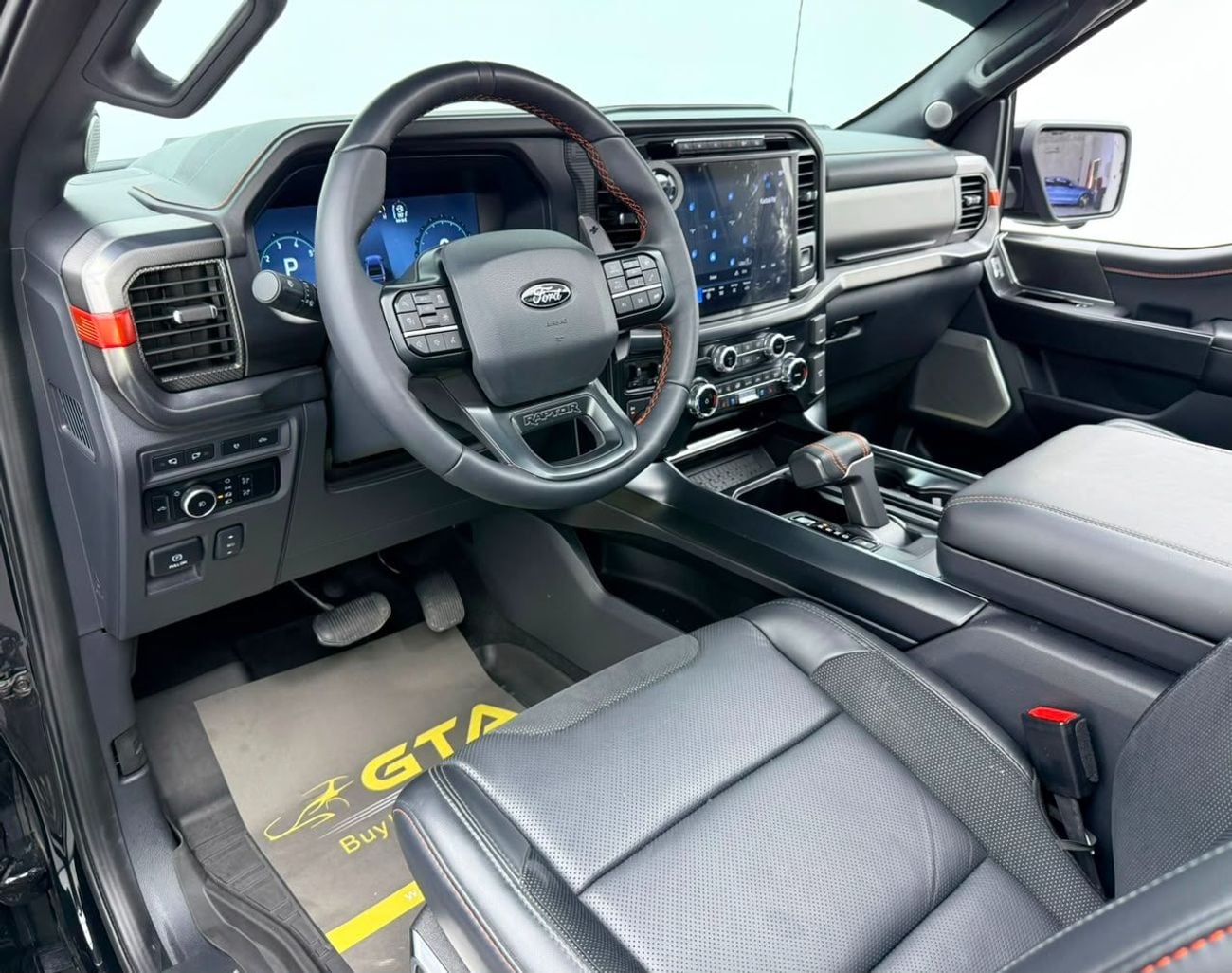 Ford F-150 RAPTOR CREW CAB MID 2024 Ford F-150 Raptor, Ford Warranty+Service Contract, GCC Specs.