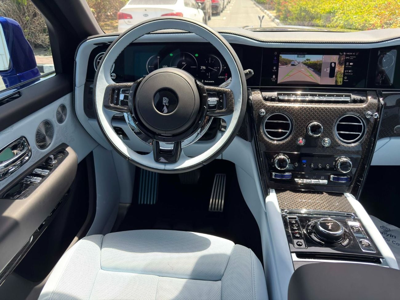 رولز رويس كولينان GCC SPEC NEAT AND CLEAN LESS KILOMETER