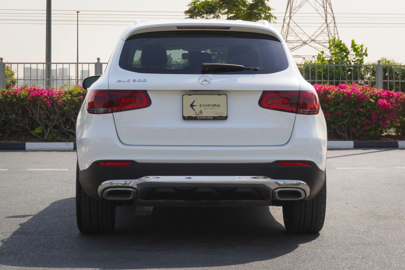 Mercedes-Benz GLC 300 AMG 2.0L MERCEDES GLC300 AMG II 2021 II FULL LOADED