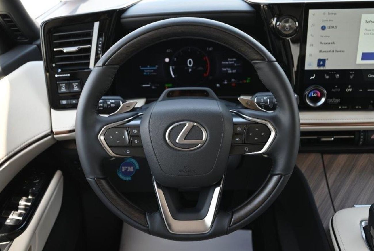 Lexus LM 350h 2.5L Automatic