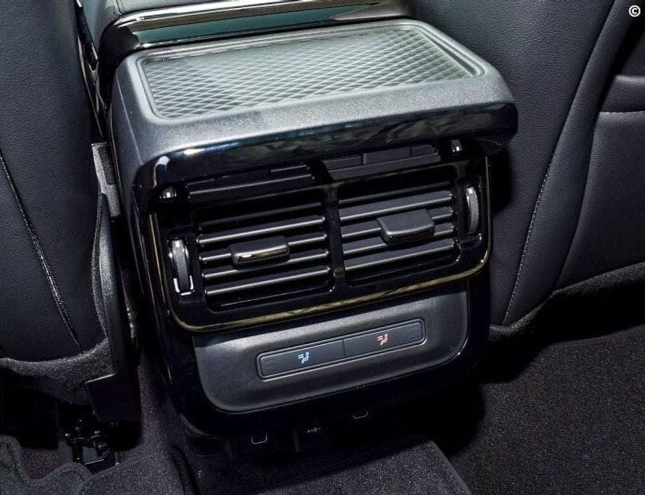 Land Rover Range Rover Evoque 2.5L DYNAMIC P250 SE 2024