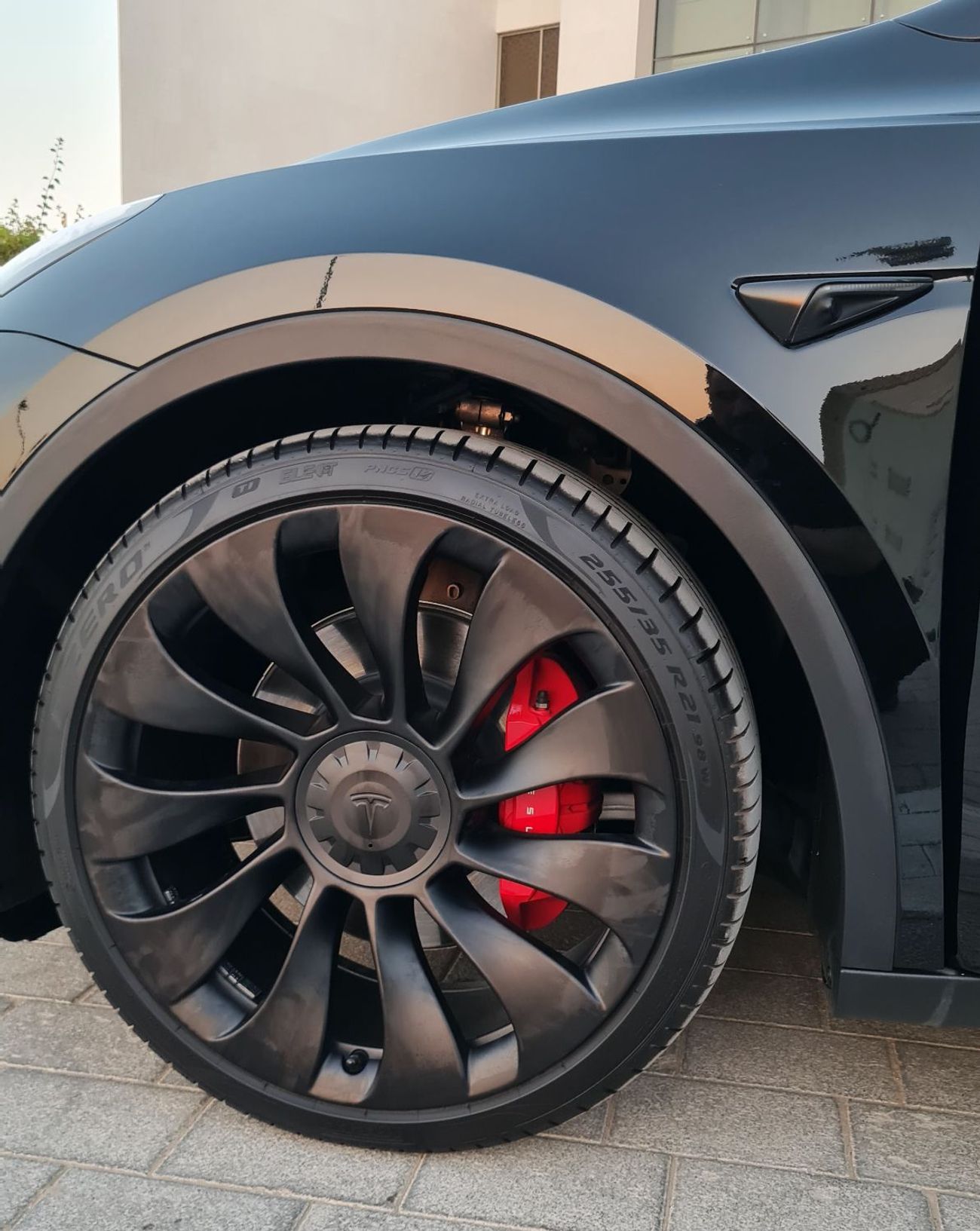 Tesla Model Y Performance (AWD)