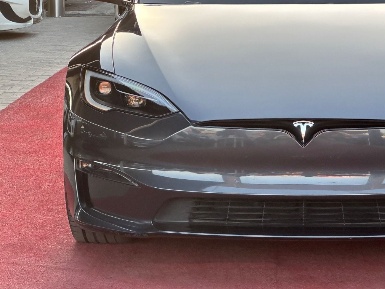 Tesla Model S PLAID