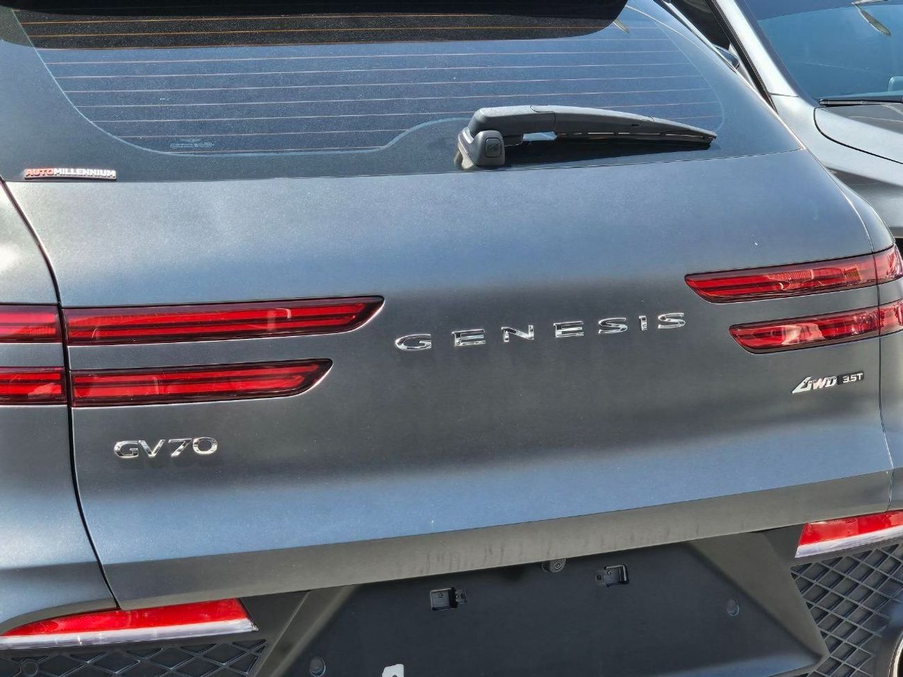 Genesis GV70 Royal Sport