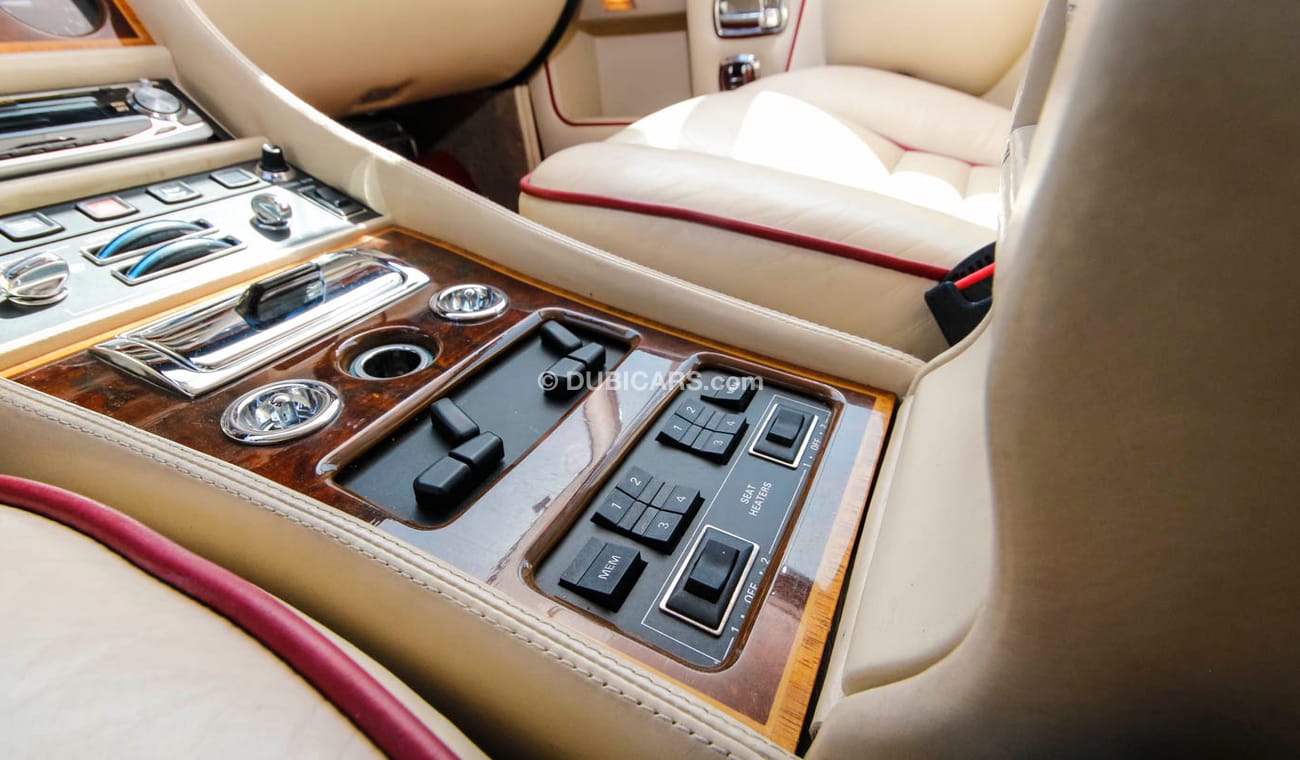 Rolls-Royce Corniche 3