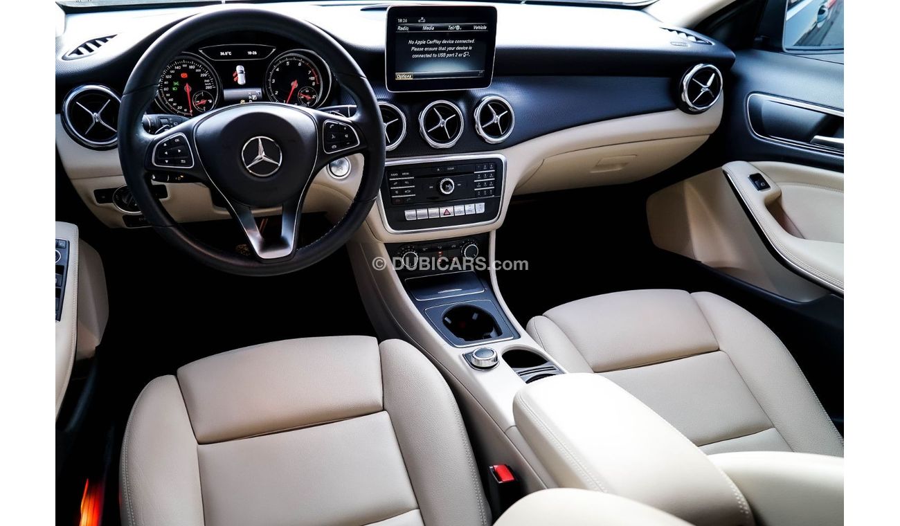 مرسيدس بنز GLA 220 Mercedes-Benz GLA 220 Std