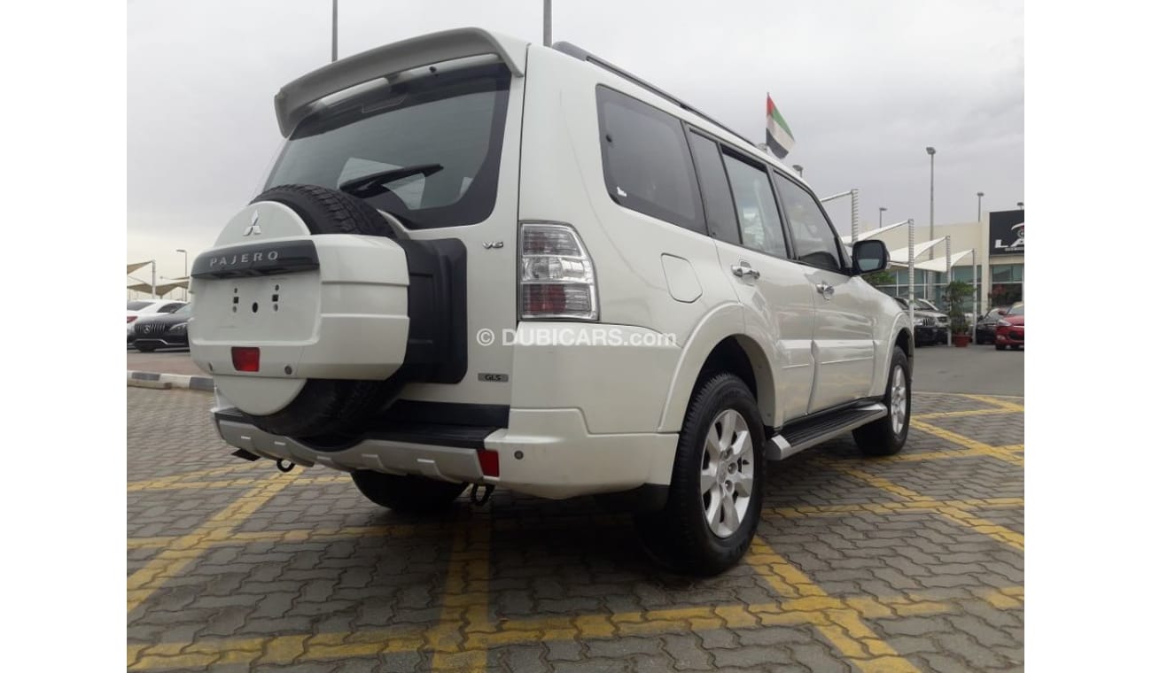 ميتسوبيشي باجيرو باجيور  ٢٠١٢ رقم١ خليجي  ممتازه جدان