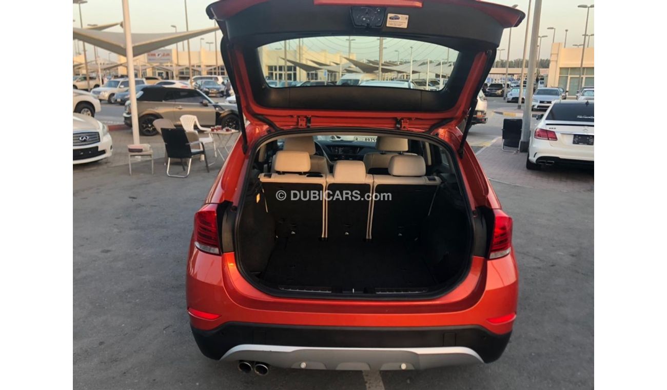 بي أم دبليو X1 موديل 2015 حاله ممتازه من الداخل والخارج فل مواصفات كراسي جلد ومثبت سرعه وتحكم كهربي كامل ونظام صوت